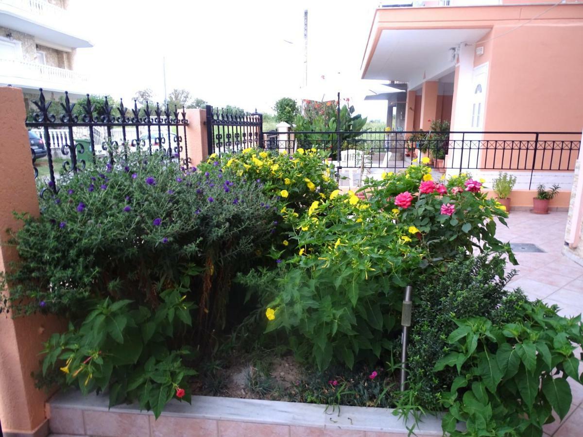 Socrates Apartments Olympiakí Aktí Екстериор снимка