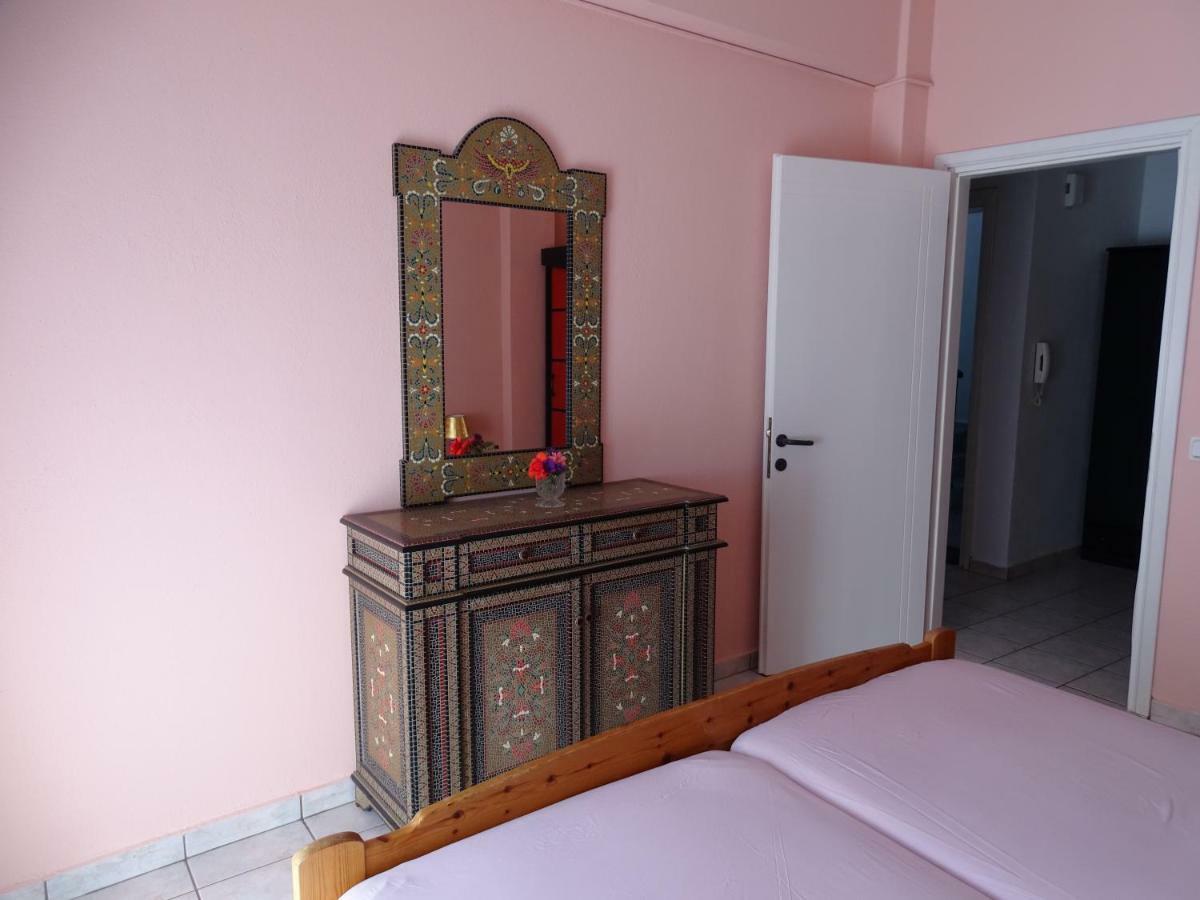 Socrates Apartments Olympiakí Aktí Екстериор снимка